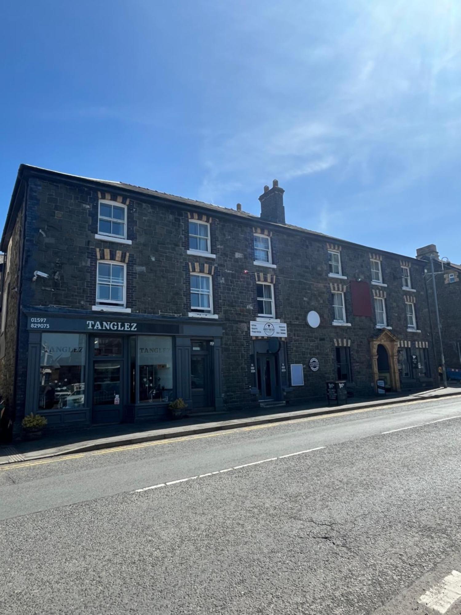 Hampton Hotel & Restaurant Llandrindod Wells Exterior foto